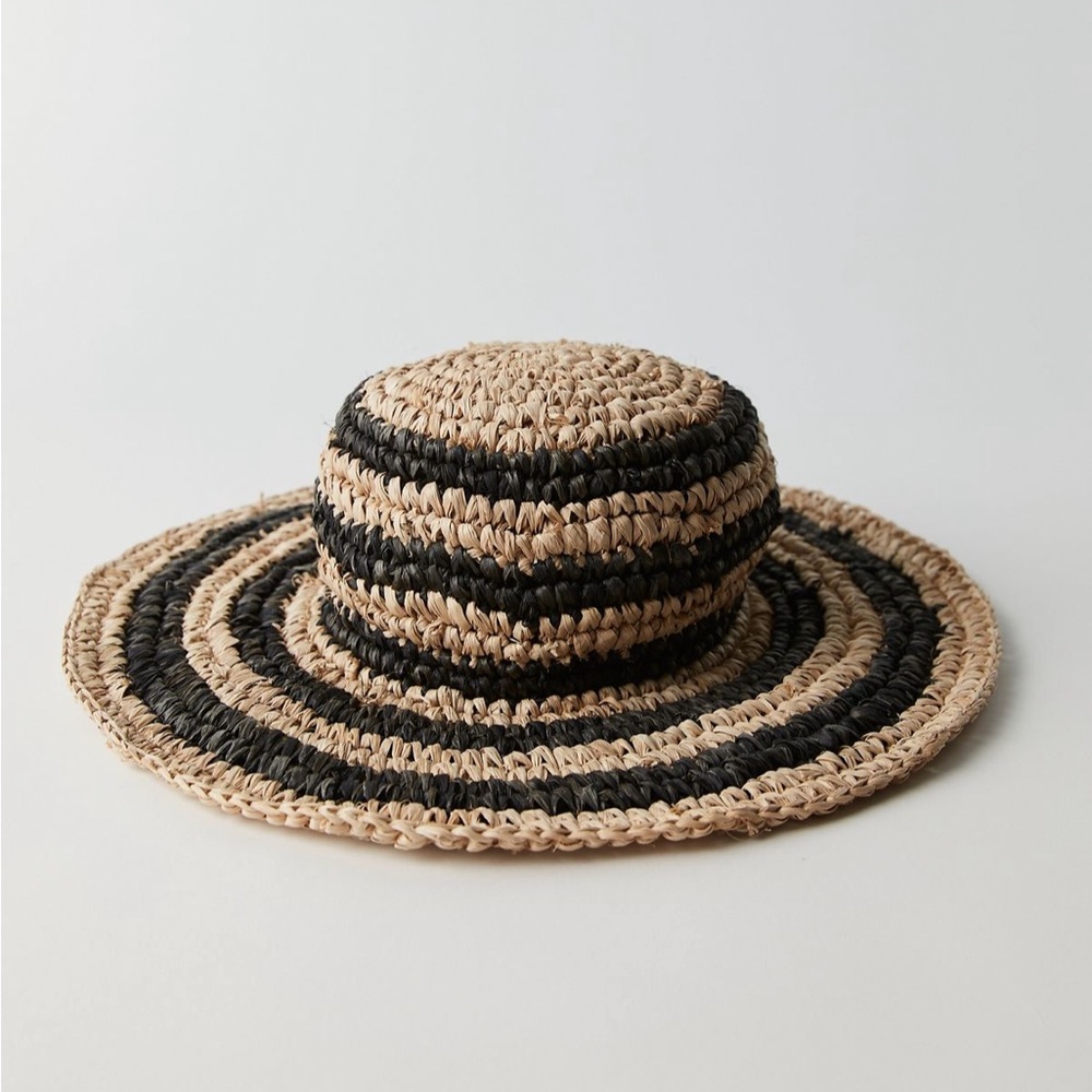 Free People x En El Mar Bingin Bucket Hat | Stripe | NWOT